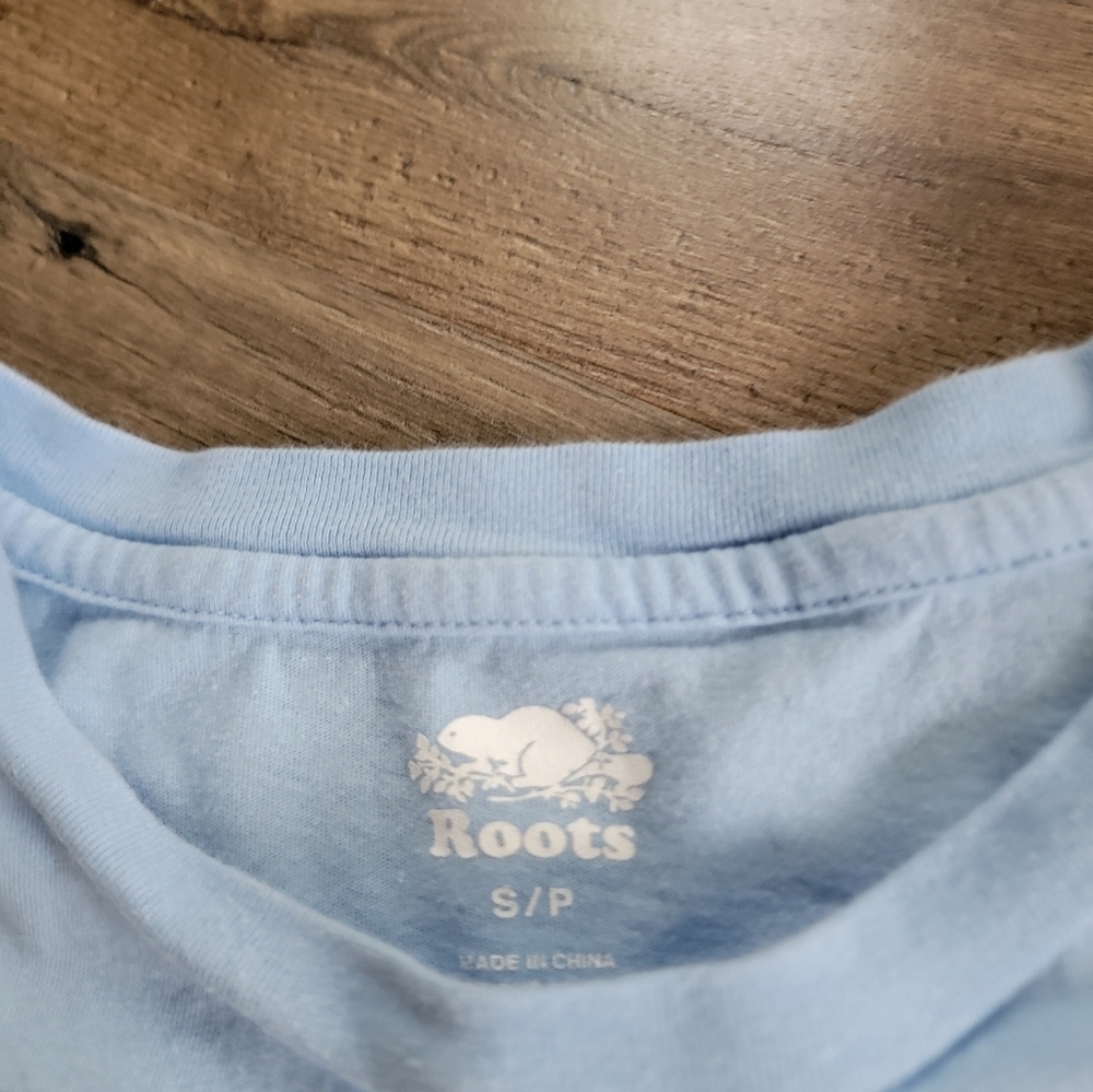 Roots canada Classic Tee size small - Picture 3 of 5